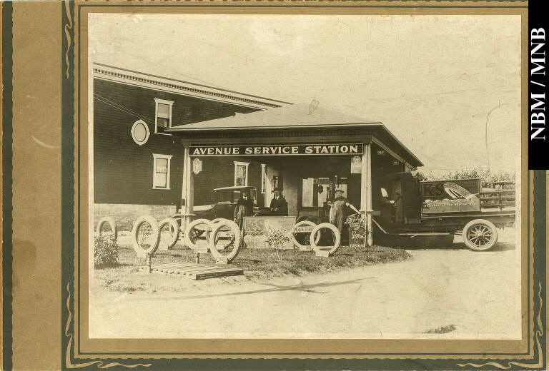 Avenue Service Station, avenue Douglas, Saint John, Nouveau-Brunswick