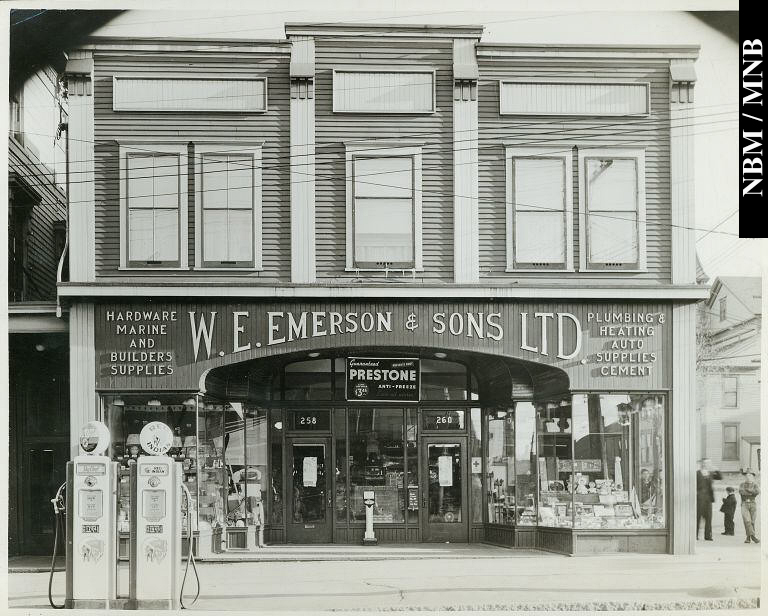 W. E. Emerson & Sons Limited, 258-260, rue King, Saint John, Nouveau-Brunswick