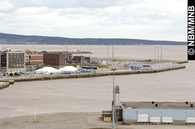 Vue du port en direction du quai Pugsley, Saint John, Nouveau-Brunswick