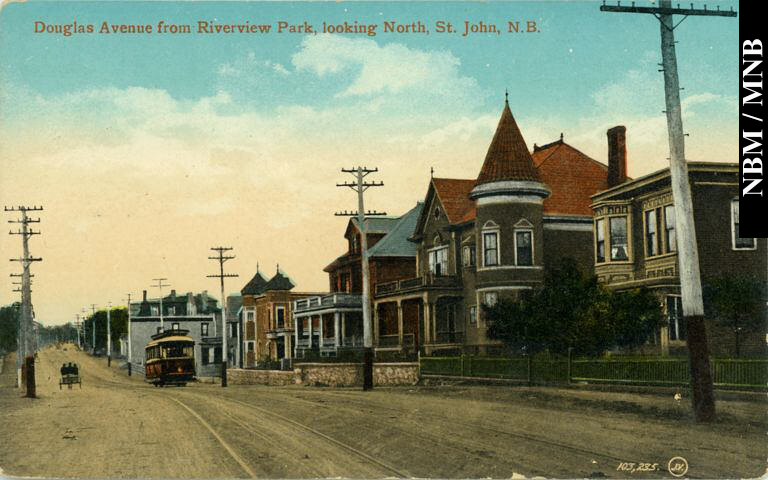 Avenue Douglas, depuis le parc Riverview vers le nord, Saint John, Nouveau-Brunswick