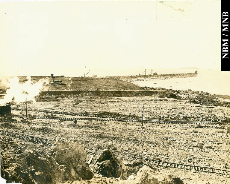 Construction of the Courtenay Bay Breakwater, Saint John, New Brunswick